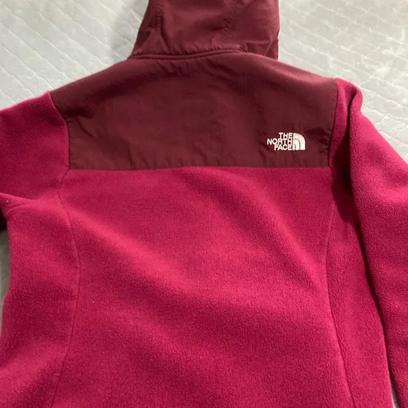 The North Face Pink Fleece Jacket - Picture 8 of 10
